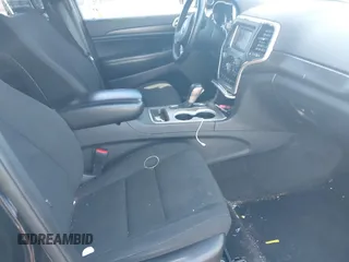 2017 Jeep Grand Cherokee Laredo with VIN 1C4RJEAGXHC685888, listed as a IAAI auction lot 41563643 with 193,997 mi miles. Bid and sale history available at carsss.com. Image 5.