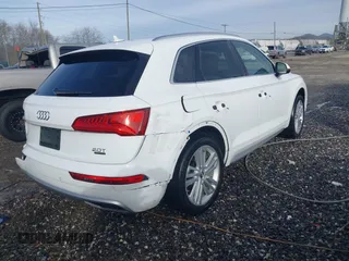2018 Audi Q5 Premium Plus with VIN WA1BNAFY3J2006324, listed as a IAAI auction lot 41099767 with 52,332 mi miles. Bid and sale history available at carsss.com. Image 4.