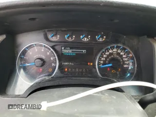 2013 Ford F-150 XL z VIN 1FTFW1ETXDFB93178, wystawiony jako Copart lot #58806015 z przebiegiem 212 651 mil mil oraz Czysty tytuł • Clean title. Historia ofert i sprzedaży dostępna na DreamBid. Obrazek 9.