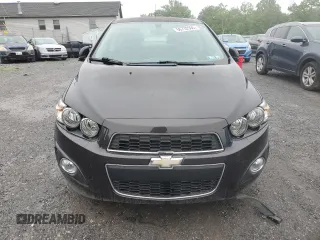 2015 Chevrolet Sonic LT with VIN 1G1JC5SG2F4212010, listed as a Copart auction lot 58732505 with 39,299 mi miles and Salvage title. Bid and sale history available at DreamBid. Image 5.