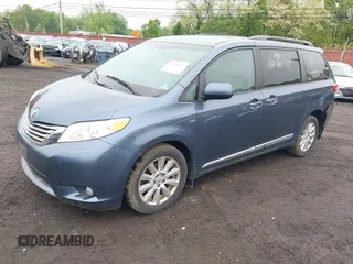 2017 Toyota Sienna XLE with VIN 5TDDZ3DC2HS171807, listed as a IAAI auction lot 42225873 with 105,588 mi miles and . Bid and sale history available at DreamBid. Image 2.