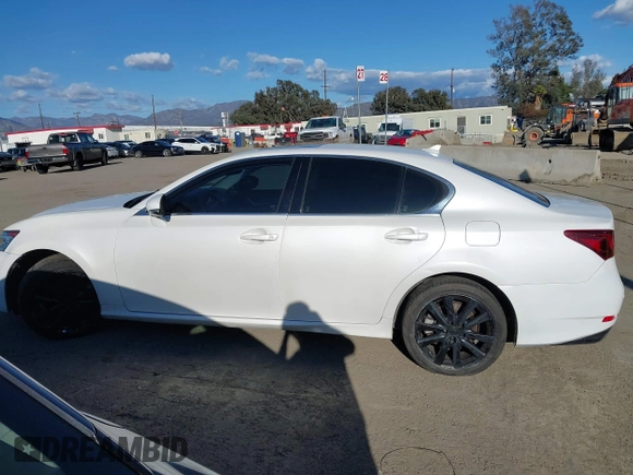 2014 Lexus GS 350 with VIN JTHCE1BL6E5025540, listed as a IAAI auction lot 41725095 with 91,907 mi miles. Bid and sale history available at carsss.com. Image 14.