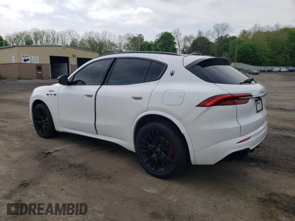 2023 Maserati Grecale Modena z VIN ZN682AVM9P7427417, wystawiony jako Copart lot #51734044 z przebiegiem 14 605 mil mil oraz . Historia ofert i sprzedaży dostępna na DreamBid. Obrazek 2.