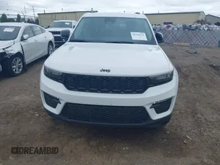 2023 Jeep Grand Cherokee Limited z VIN 1C4RJHBG8PC518881, wystawiony jako IAAI lot #42342233 z przebiegiem 58 773 mil mil oraz . Historia ofert i sprzedaży dostępna na DreamBid. Obrazek 12.