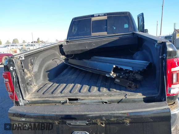 2021 Ram 2500 Laramie with VIN 3C6UR5NL5MG515382, listed as a IAAI auction lot 41735822 with 65,613 mi miles. Bid and sale history available at carsss.com. Image 17.