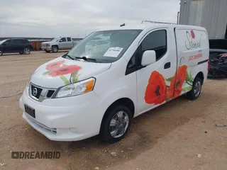 2015 Nissan NV200 SV with VIN 3N6CM0KN4FK715632, listed as a IAAI auction lot 41794500 with 156,495 mi miles. Bid and sale history available at carsss.com. Image 17.