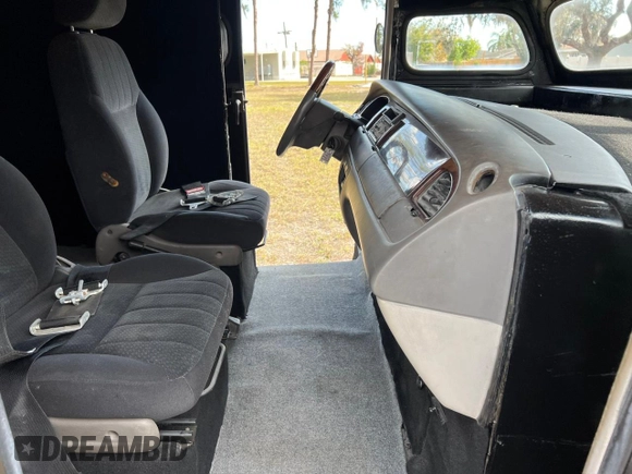 1953 Ford Econoline Cargo with VIN P35D3H37167, listed as a Copart auction lot 52647515 with 147,774 mi miles and Clean Title. Bid and sale history available at DreamBid. Image 5.