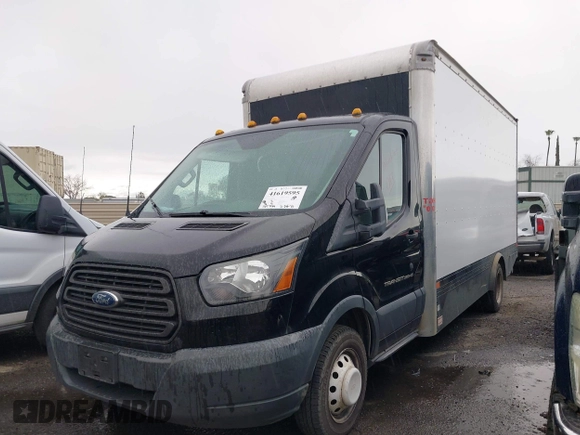 2017 Ford Transit z VIN 1FDBF9ZM4HKB18839, wystawiony jako IAAI lot #41619595 z przebiegiem 167 754 mil mil oraz . Historia ofert i sprzedaży dostępna na DreamBid. Obrazek 14.