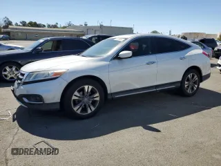 2013 Honda Crosstour EX z VIN 5J6TF1H35DL003216, wystawiony jako Copart lot #71816964 z przebiegiem 125 565 mil mil oraz Szkoda całkowita • Salvage title. Historia ofert i sprzedaży dostępna na DreamBid. Obrazek 1.