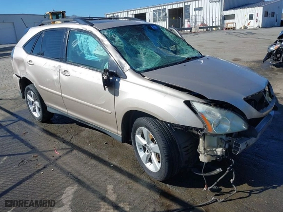2005 Lexus RX 330 with VIN 2T2HA31UX5C053980, listed as a IAAI auction lot 41689365 with 304,781 mi miles. Bid and sale history available at carsss.com. Image 1.