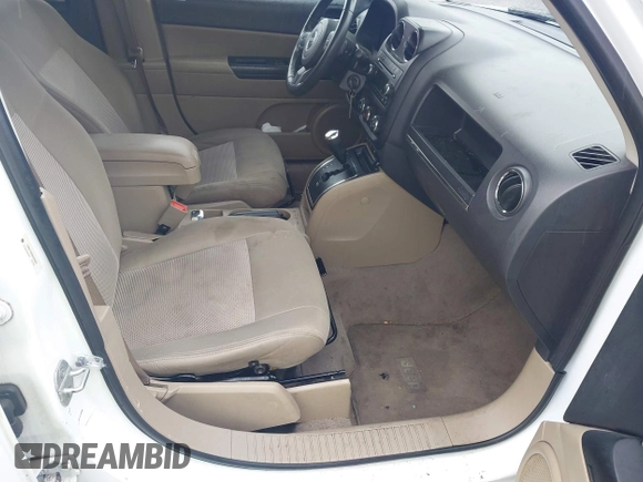 2011 Jeep Patriot Sport with VIN 1J4NF1GB0BD258347, listed as a IAAI auction lot 41948645 with 171,440 mi miles. Bid and sale history available at carsss.com. Image 5.