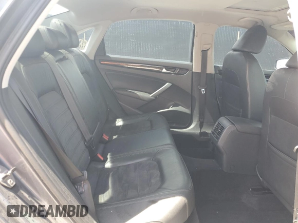 2015 Volkswagen Passat SEL Premium with VIN 1VWCV7A36FC007670, listed as a Copart auction lot 60208065 with 143,703 mi miles and Salvage title. Bid and sale history available at DreamBid. Image 10.