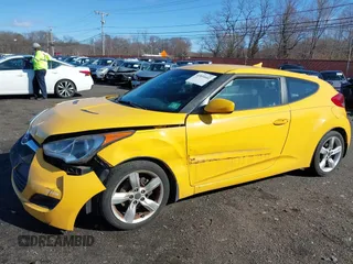 2012 Hyundai Veloster w/Black Int with VIN KMHTC6ADXCU042788, listed as a IAAI auction lot 41854662 with 90,500 mi miles. Bid and sale history available at carsss.com. Image 18.