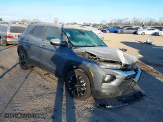 2021 Chevrolet TrailBlazer LT with VIN KL79MPSL1MB148970, listed as a IAAI auction lot 41284252 with 113,829 mi miles. Bid and sale history available at carsss.com. Image 1.