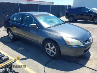 2003 Honda Accord EX z VIN 1HGCM56633A066438, wystawiony jako IAAI lot #42279849 z przebiegiem 266 239 mil mil oraz . Historia ofert i sprzedaży dostępna na DreamBid. Obrazek 1.
