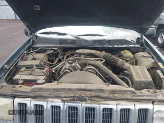 1993 Jeep Grand Cherokee Laredo with VIN 1J4GZ58Y9PC583439, listed as a IAAI auction lot 41794732 with 211,691 mi miles and . Bid and sale history available at DreamBid. Image 10.