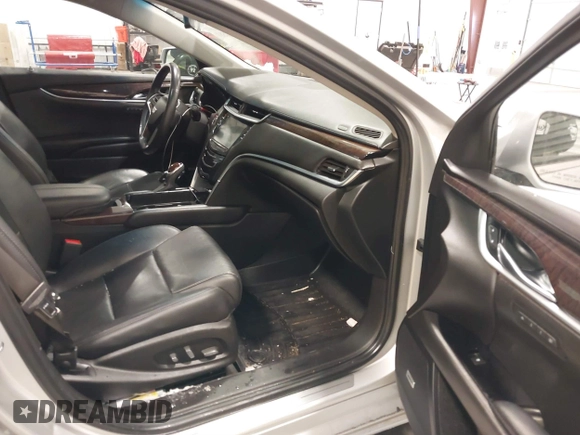 2016 Cadillac XTS Luxury Collection with VIN 2G61N5S38G9153304, listed as a IAAI auction lot 41837581 with 160,884 mi miles. Bid and sale history available at carsss.com. Image 5.
