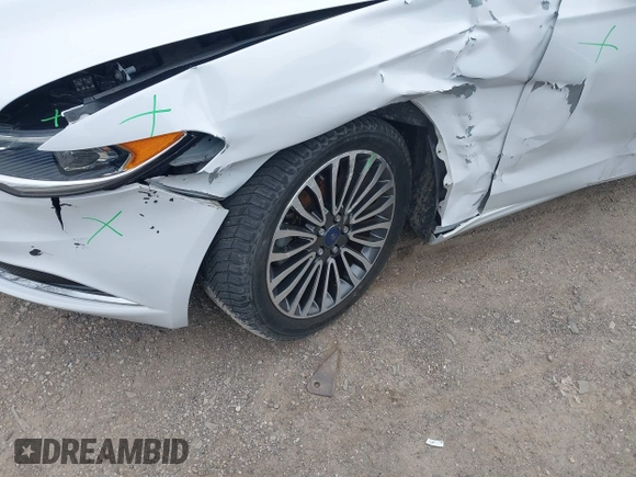 2018 Ford Fusion SE with VIN 3FA6P0HD6JR175468, listed as a IAAI auction lot 41989293 with 107,273 mi miles. Bid and sale history available at carsss.com. Image 17.
