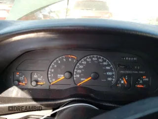 1994 Chevrolet Camaro Z28 z VIN 2G1FP32P2R2177204, wystawiony jako Copart lot #46611665 z przebiegiem 116 806 mil mil oraz Nie do naprawy • Non repairable. Historia ofert i sprzedaży dostępna na DreamBid. Obrazek 9.
