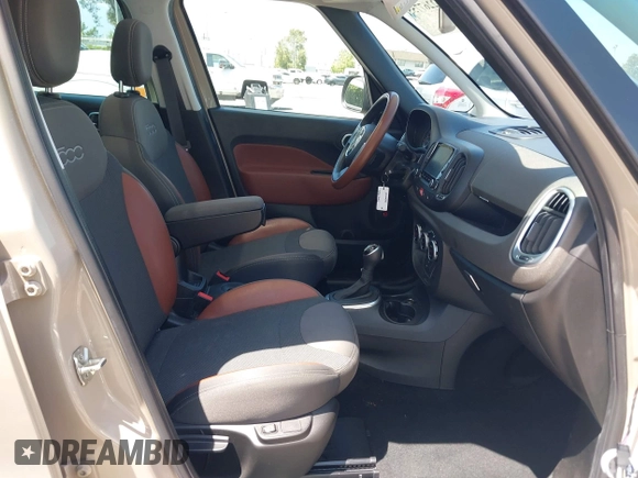 2015 FIAT 500L Urbana Trekking с VIN ZFBCFADH2FZ033204, выставлен на аукционе IAAI как лот 42267755 с пробегом 41 175 миль миль и . История ставок и продаж доступна на DreamBid. Изображение 5.