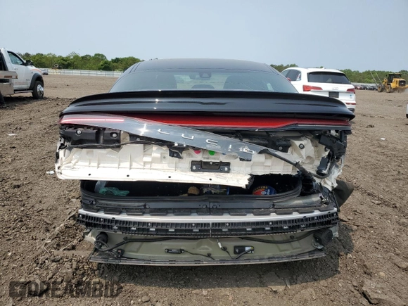 2023 Lucid Air Pure z VIN 50EA1PFA8PA008146, wystawiony jako Copart lot #59182745 z przebiegiem 23 861 mil mil oraz Szkoda całkowita • Salvage title. Historia ofert i sprzedaży dostępna na DreamBid. Obrazek 6.