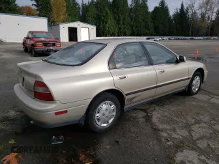 1995 Honda Accord LX with VIN JHMCD5638SC033330, listed as a Copart auction lot 78502614 with 192,454 mi miles and Clean Title. Bid and sale history available at carsss.com. Image 3.