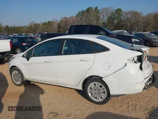 2016 Ford Fiesta S z VIN 3FADP4AJ9GM179972, wystawiony jako IAAI lot #41785915 z przebiegiem 133 235 mil mil oraz . Historia ofert i sprzedaży dostępna na DreamBid. Obrazek 14.