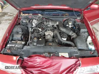2001 Mercury Grand Marquis GS z VIN 2MEFM74W01X636957, wystawiony jako IAAI lot #42270858 z przebiegiem 181 372 mil mil oraz . Historia ofert i sprzedaży dostępna na DreamBid. Obrazek 10.