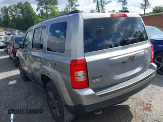 2016 Jeep Patriot Sport с VIN 1C4NJRBB0GD708502, выставлен на аукционе IAAI как лот 42320253 с пробегом 131 057 миль миль и . История ставок и продаж доступна на DreamBid. Изображение 3.
