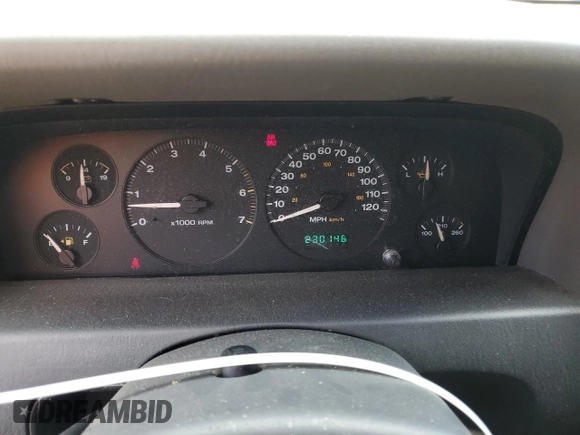 2002 Jeep Grand Cherokee with VIN 1J8GW48N42C183028, listed as a Copart auction lot 66677114 with 230,146 mi miles and Salvage title. Bid and sale history available at DreamBid. Image 9.