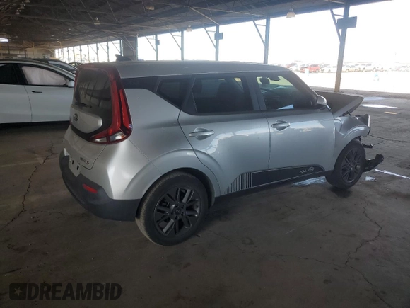 2021 Kia Soul S with VIN KNDJ23AU6M7795781, listed as a Copart auction lot 54271365 with 62,716 mi miles and Salvage Title. Bid and sale history available at DreamBid. Image 3.