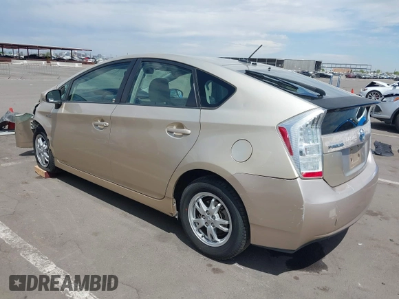 2010 Toyota Prius II with VIN JTDKN3DUXA0052326, listed as a IAAI auction lot 42030858 with 183,046 mi miles and . Bid and sale history available at carsss.com. Image 3.