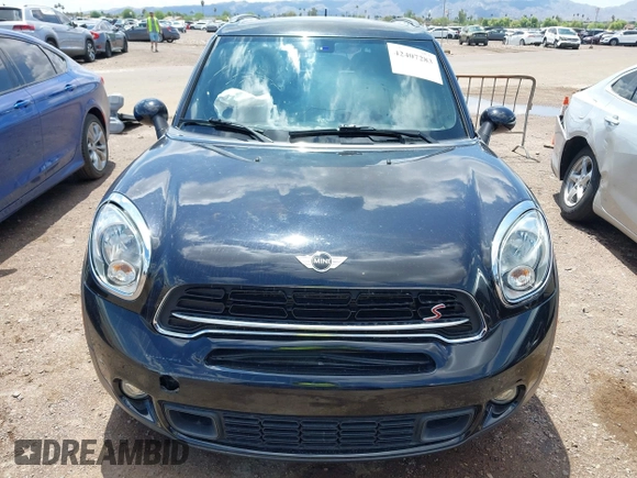 2016 MINI Countryman S with VIN WMWZC3C58GWT08660, listed as a IAAI auction lot 42407283 with 66,588 mi miles and . Bid and sale history available at DreamBid. Image 12.