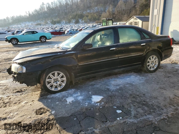 2005 Volvo S80 with VIN YV1TS592651407213, listed as a Copart auction lot 41680085 with 0 mi miles and Salvage Title. Bid and sale history available at carsss.com. Image 1.