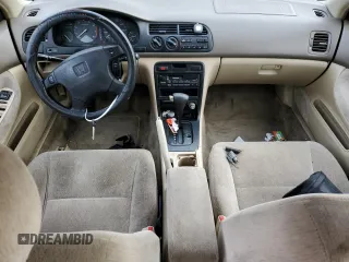 1994 Honda Accord LX w/ABS with VIN JHMCD563XRC104988, listed as a Copart auction lot 85812654 with 139,431 mi miles and Salvage Title. Bid and sale history available at carsss.com. Image 8.