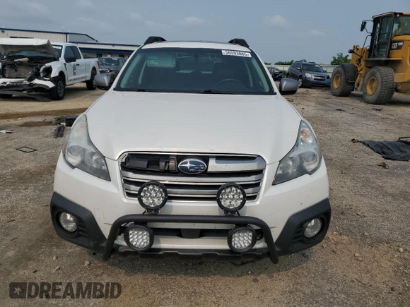 2014 Subaru Outback Limited z VIN 4S4BRCPC1E3253829, wystawiony jako Copart lot #56593885 z przebiegiem 149 208 mil mil oraz Czysty tytuł • Clean title. Historia ofert i sprzedaży dostępna na DreamBid. Obrazek 5.