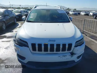 2020 Jeep Cherokee Latitude with VIN 1C4PJLCB8LD619274, listed as a IAAI auction lot 40946962 with 10,830 mi miles. Bid and sale history available at carsss.com. Image 12.