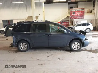 2007 Kia Sedona EX with VIN KNDMB233276179145, listed as a IAAI auction lot 41862424 with 116,525 mi miles. Bid and sale history available at carsss.com. Image 14.