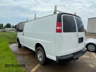 2017 Chevrolet Express Cargo with VIN 1GCWGAFFXH1119347, listed as a Copart auction lot 65611505 with 261,808 mi miles and Clean title. Bid and sale history available at DreamBid. Image 3.