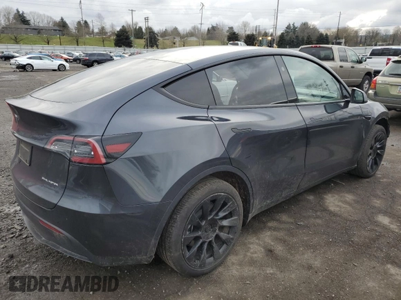2024 Tesla Model Y Long Range с VIN 7SAYGDEE0RF990269, выставлен на аукционе Copart как лот 43636615 с пробегом 31 740 миль миль и Списание • Salvage title. История ставок и продаж доступна на DreamBid. Изображение 3.