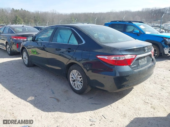 2017 Toyota Camry XLE with VIN 4T1BF1FK0HU353067, listed as a IAAI auction lot 41824576 with 112,409 mi miles. Bid and sale history available at carsss.com. Image 3.