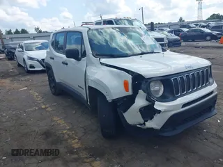 2020 Jeep Renegade Sport with VIN ZACNJAAB8LPL16038, listed as a IAAI auction lot 40168242 with 105,275 mi miles and . Bid and sale history available at carsss.com. Image 1.