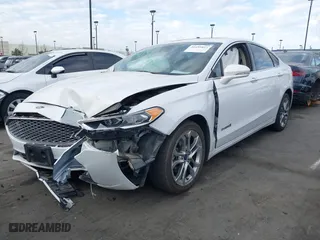 2019 Ford Fusion Hybrid Titanium with VIN 3FA6P0RU2KR104817, listed as a IAAI auction lot 41695813 with NaN miles. Bid and sale history available at carsss.com. Image 17.