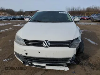 2013 Volkswagen Jetta TDI w/Premium/Nav with VIN 3VWLL7AJ0DM413816, listed as a Copart auction lot 44516015 with 110,918 mi miles and Salvage title. Bid and sale history available at DreamBid. Image 5.