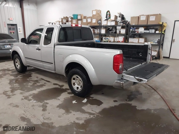 2007 Nissan Frontier XE with VIN 1N6BD06T87C402286, listed as a IAAI auction lot 41833092 with 202,203 mi miles. Bid and sale history available at carsss.com. Image 3.