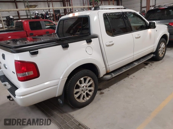 2007 Ford Explorer Sport Trac Limited z VIN 1FMEU53837UA50804, wystawiony jako IAAI lot #42181519 z przebiegiem 111 336 mil mil oraz . Historia ofert i sprzedaży dostępna na DreamBid. Obrazek 4.