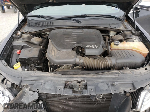 2014 Chrysler 300 with VIN 2C3CCAEG9EH380172, listed as a Copart auction lot 47121935 with 121,755 mi miles and Salvage Title. Bid and sale history available at carsss.com. Image 11.