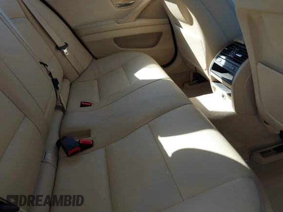 2014 BMW 5 Series 535i with VIN WBA5B1C59ED476466, listed as a IAAI auction lot 40785285 with 139,660 mi miles and . Bid and sale history available at DreamBid. Image 8.