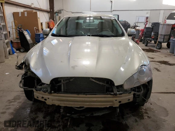 2009 Jaguar XF with VIN SAJXA06B19HR29408, listed as a Copart auction lot 88125085 with 160,152 mi miles and Salvage Title. Bid and sale history available at DreamBid. Image 5.