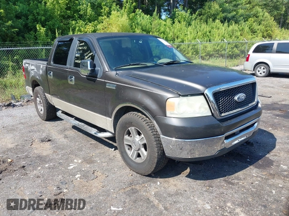 2007 Ford F-150 XLT z VIN 1FTPW12V57KA89042, wystawiony jako IAAI lot #42537434 z przebiegiem 231 684 mil mil oraz . Historia ofert i sprzedaży dostępna na DreamBid. Obrazek 1.